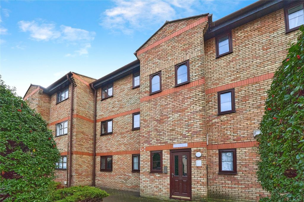 Property photo 1 of 18 Picture No. 02