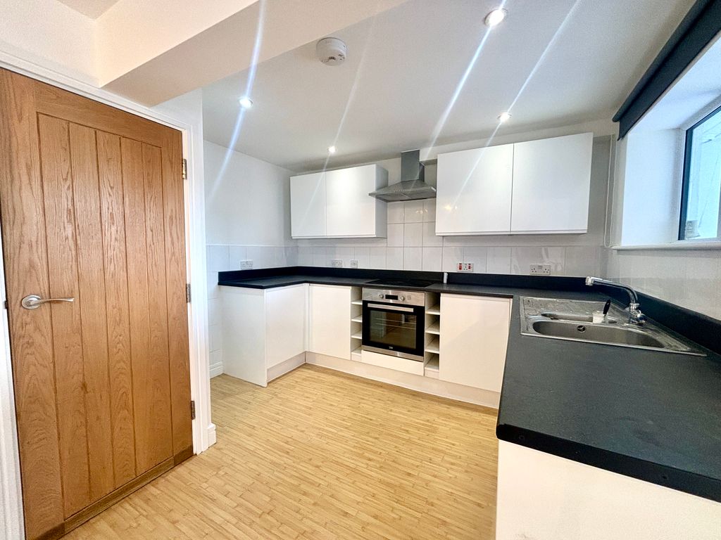 Property photo 3 of 7 Img_9550