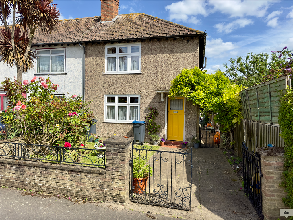Property photo 1 of 17