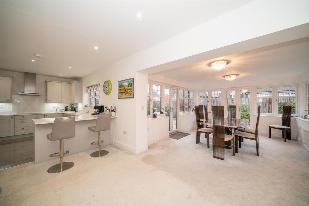 Property photo 3 of 45 Dining Area 1