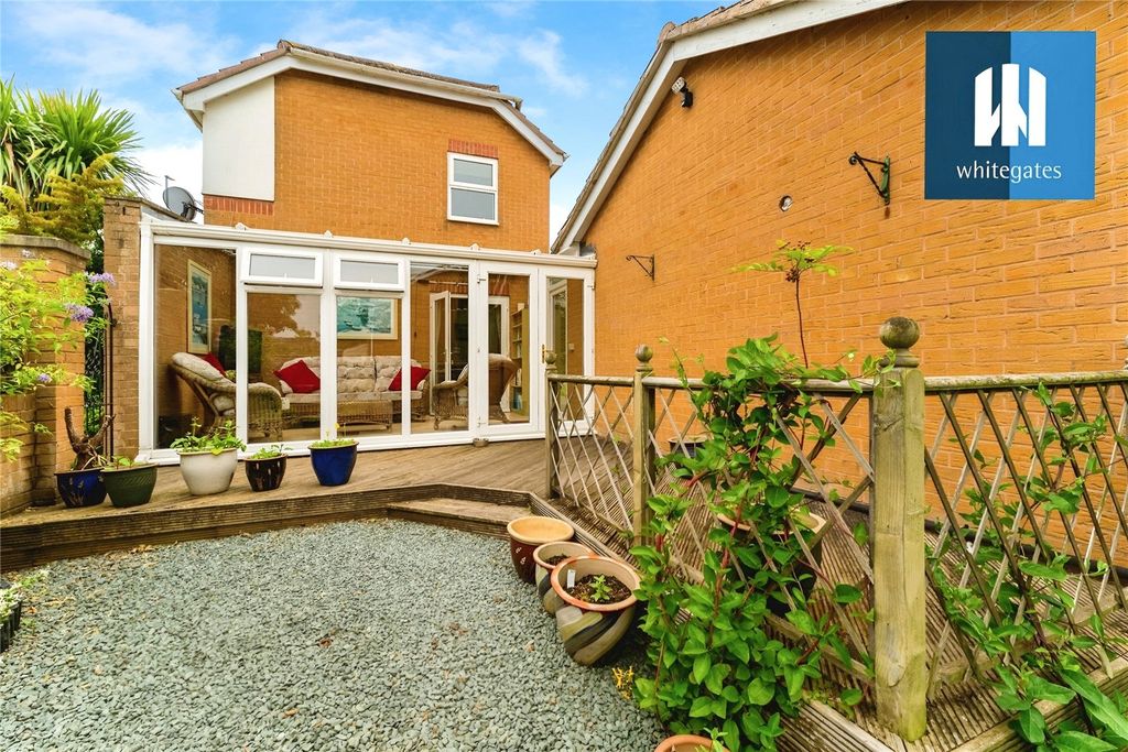Property photo 2 of 16 Picture No. 25