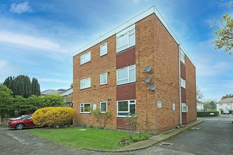 Property photo 1 of 3 Flat 1 Chagford Court External 1.Jpg