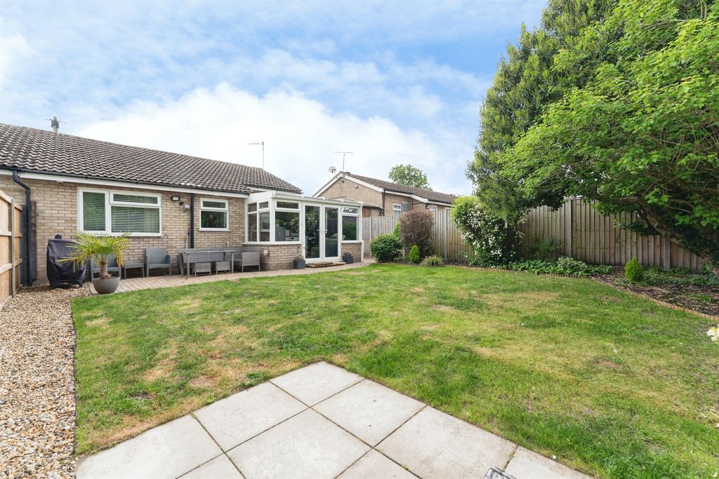 Property photo 2 of 18