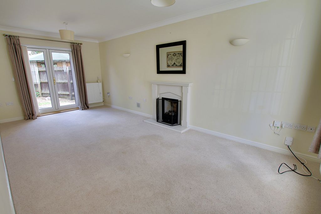 Property photo 2 of 13