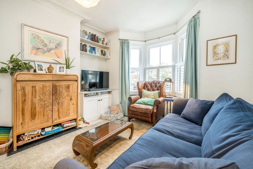 Property photo 2 of 7