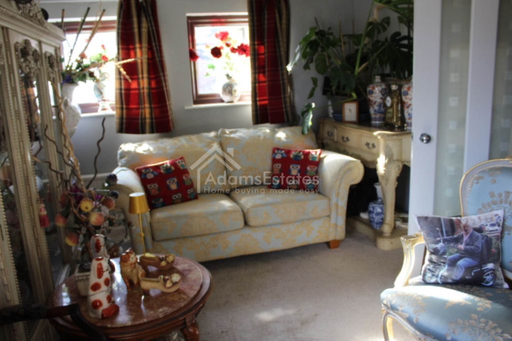 Additional image 5 of 4 bed detached house for saleNixon Close, Dewsbury WF12