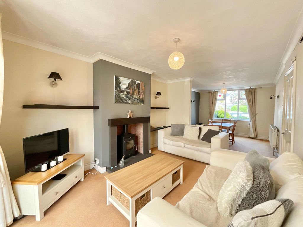 Property photo 2 of 19