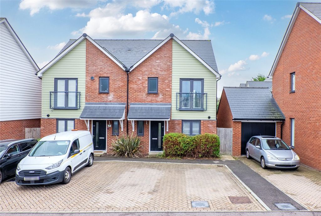 Property photo 1 of 23 Picture No. 11