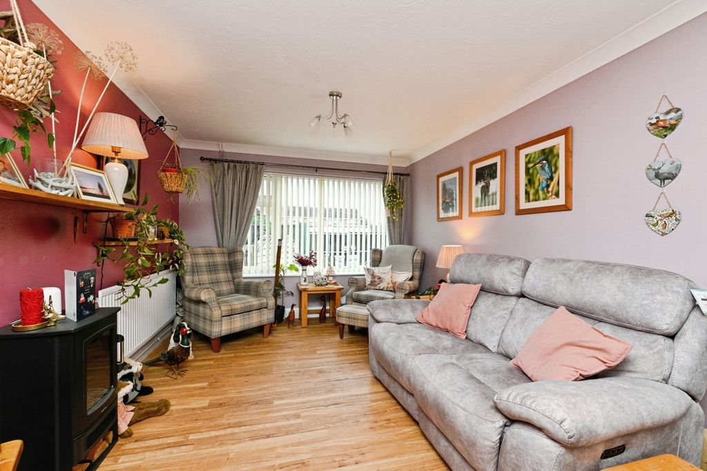 Property photo 2 of 18 Pbox-Img.Jpg