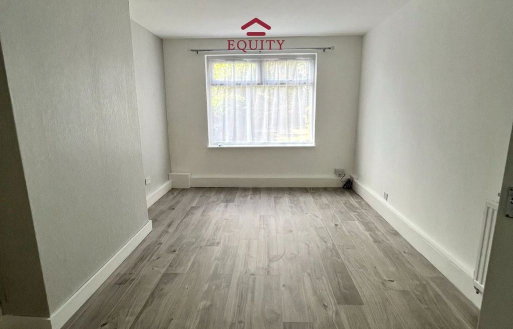 Property photo 3 of 11 Picture No. 04