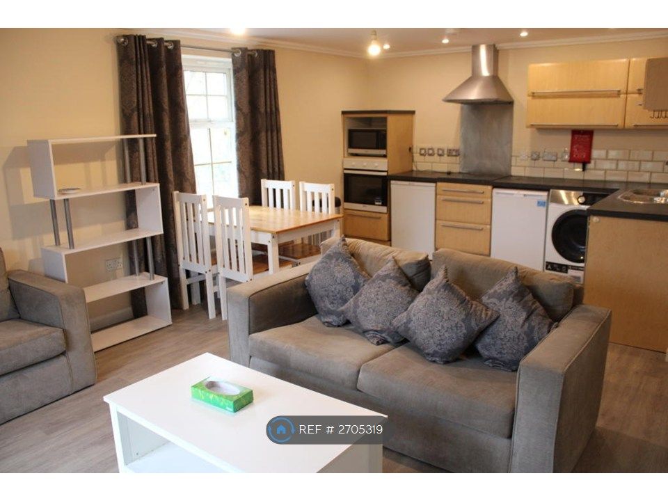 Property photo 2 of 8 Living Area