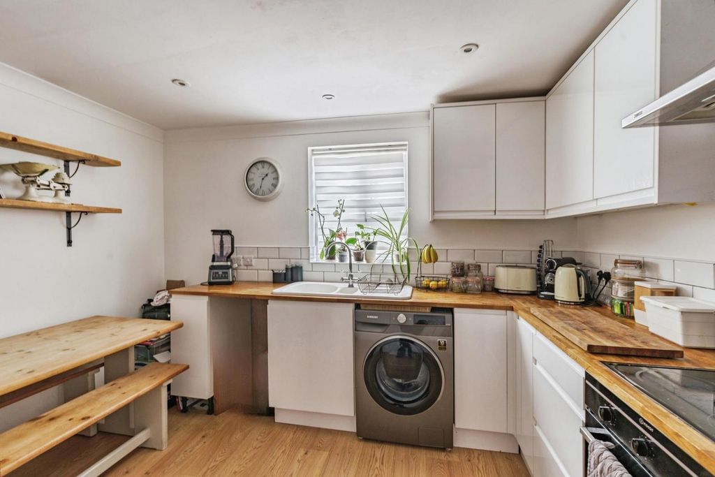 Property photo 1 of 14 Pbox-Img.Jpg