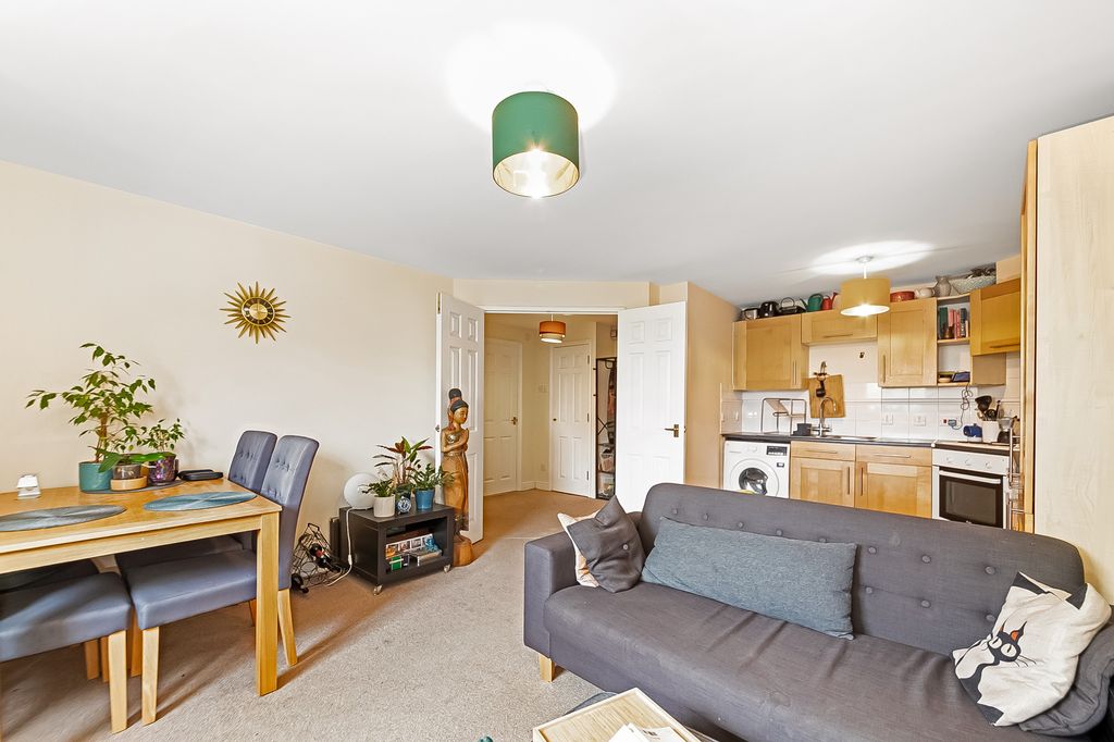 Property photo 3 of 15