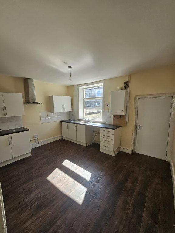 Property photo 2 of 7 64 Clayton (4)