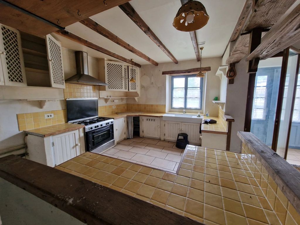 Property photo 3 of 13
