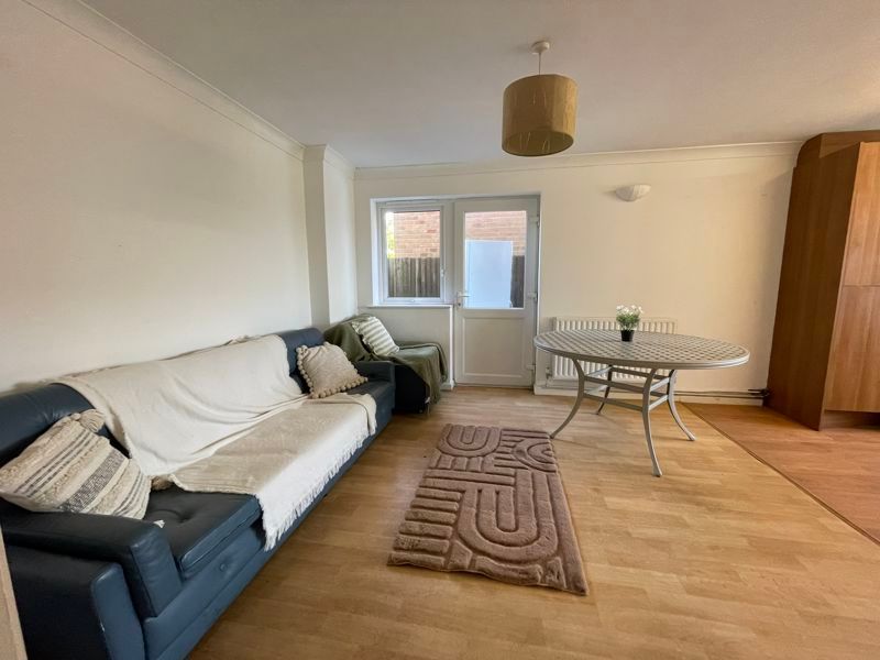 Property photo 3 of 19 Photo 76