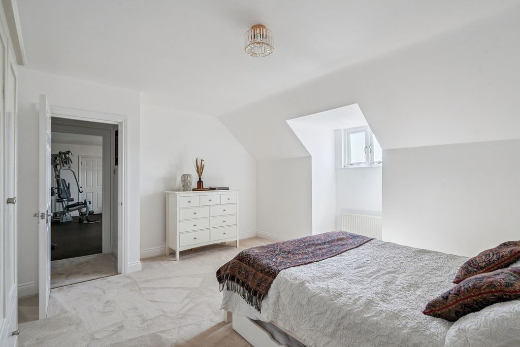 Additional image 24 of 8 bed detached house for saleHolbrook Lane, Chislehurst BR7