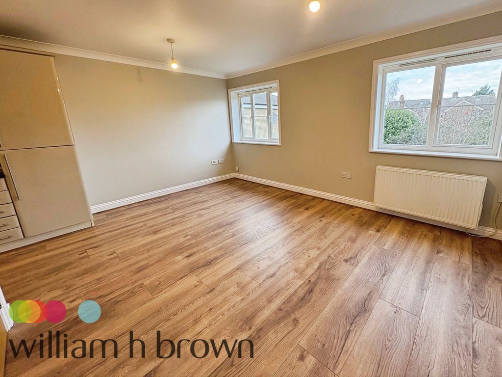 Property photo 3 of 9 View