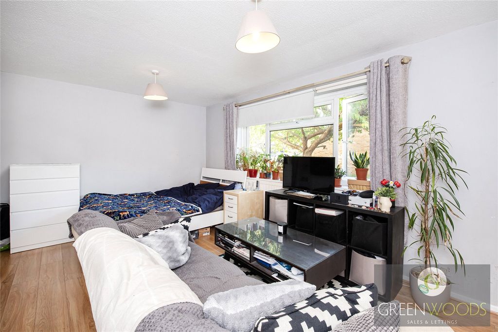 Property photo 2 of 15 Picture No. 04