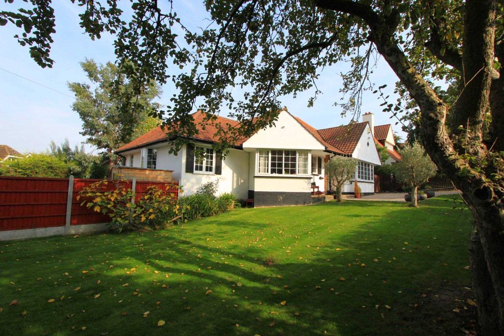 Property photo 1 of 22