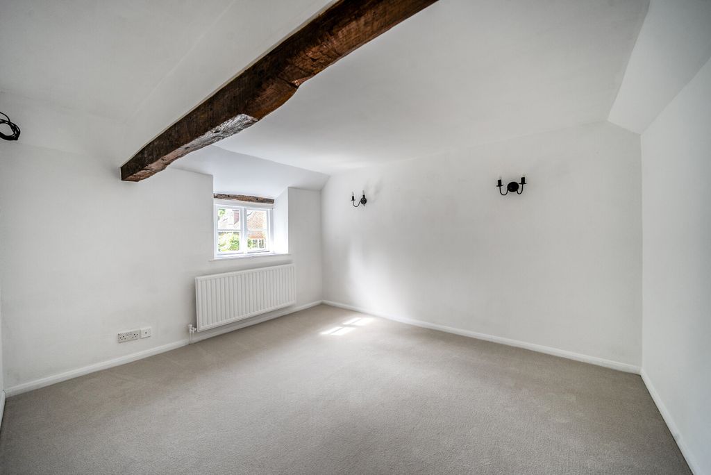 Property photo 3 of 24 1346937-1-68B17F9...