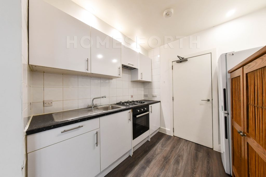 Property photo 3 of 23 Photo 7