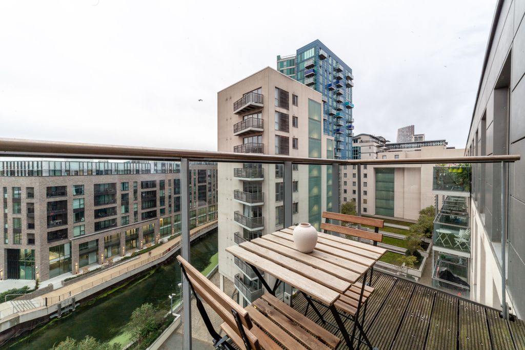 Property photo 2 of 10