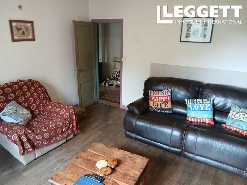 Property photo 3 of 10