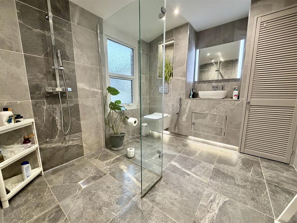 Property photo 2 of 11 Img_0204.Jpeg