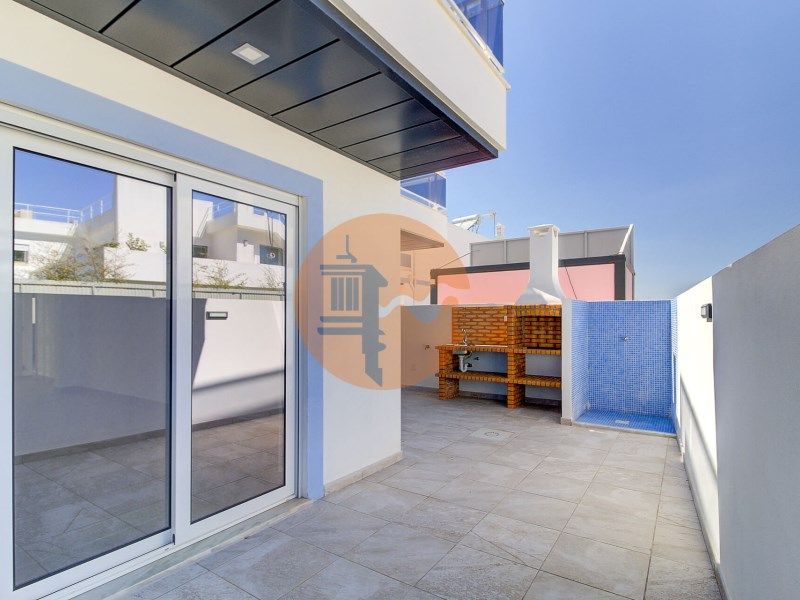 Property photo 1 of 46
