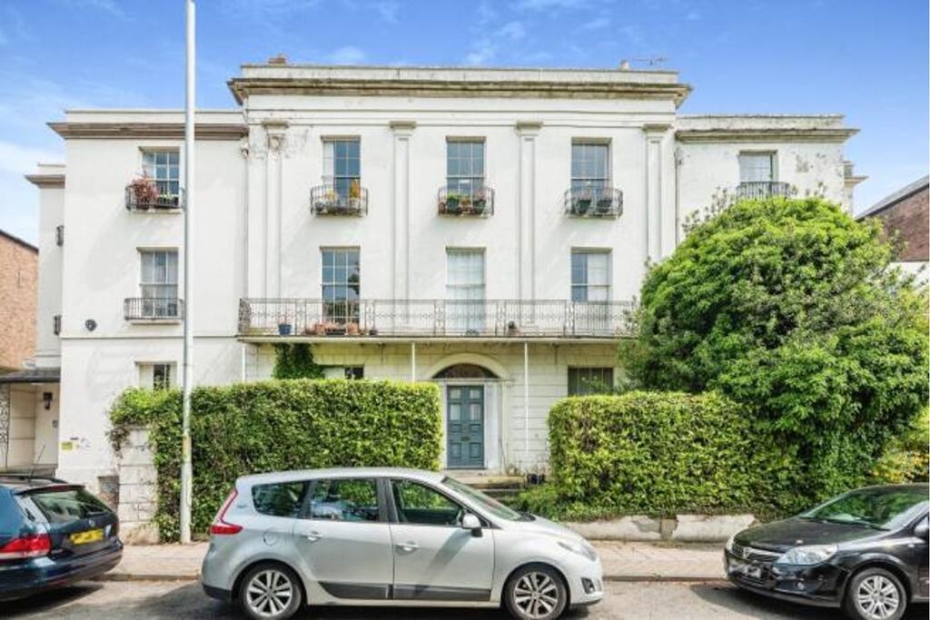 Property photo 1 of 13 Front View