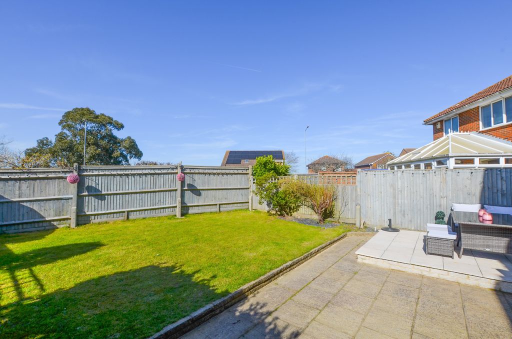 Property photo 3 of 19
