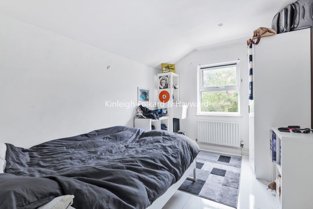 Property photo 3 of 7 76A2B185-ce73-4Aa4-9