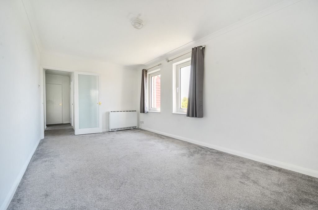 Property photo 2 of 15 Living Room