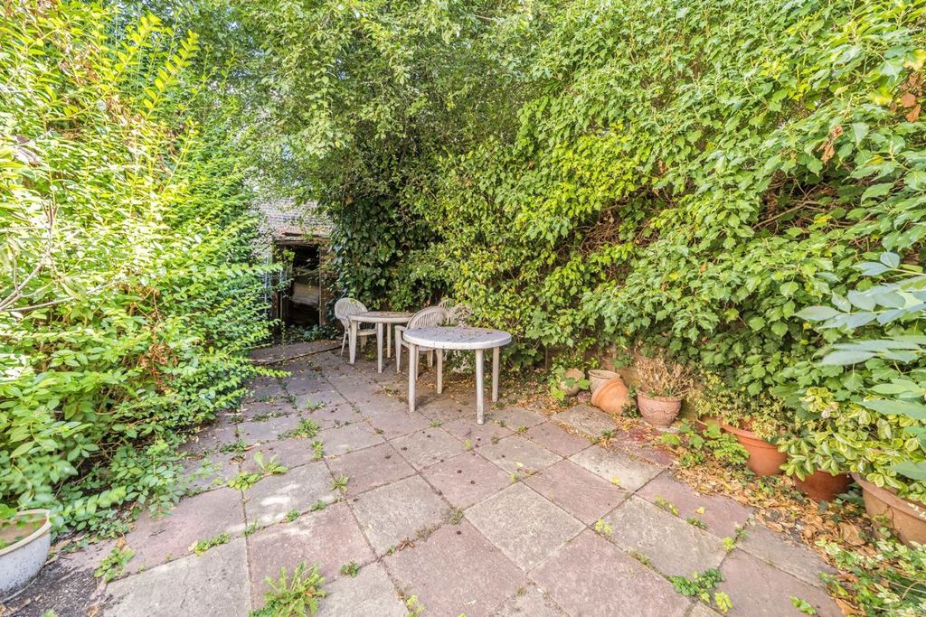 Property photo 2 of 2