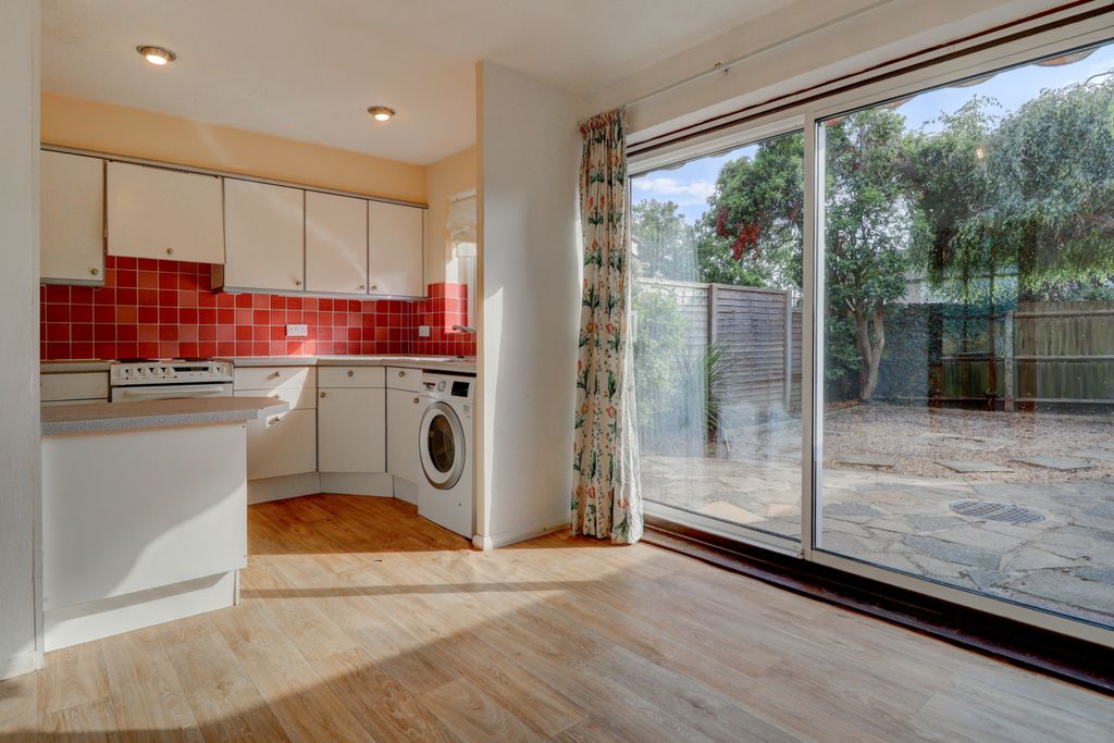 Property photo 2 of 10 Picture No. 09