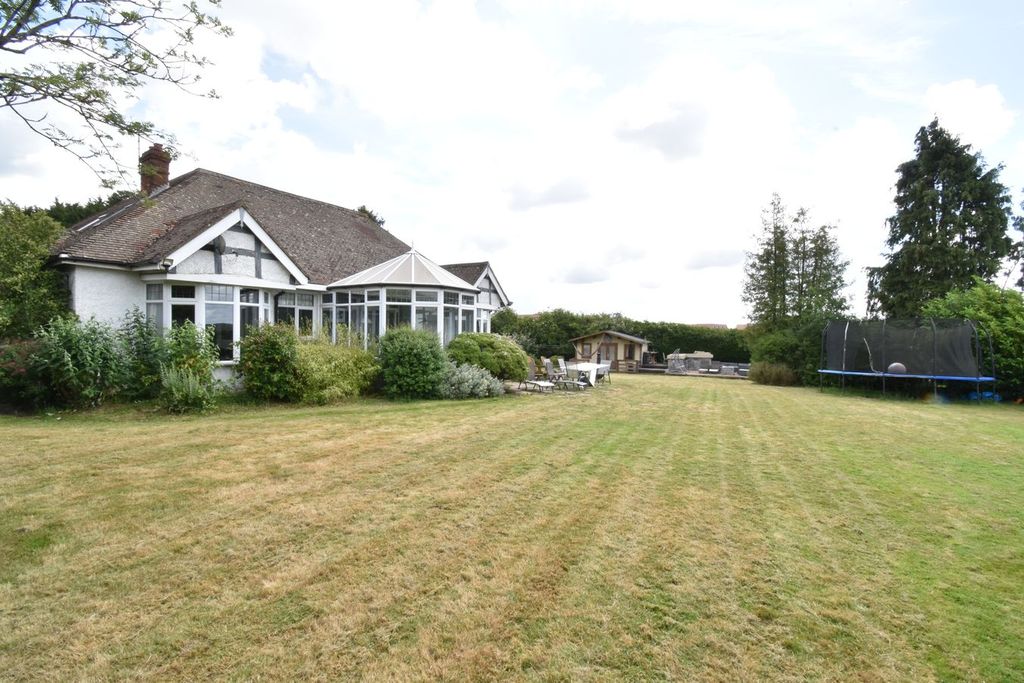 Property photo 1 of 25