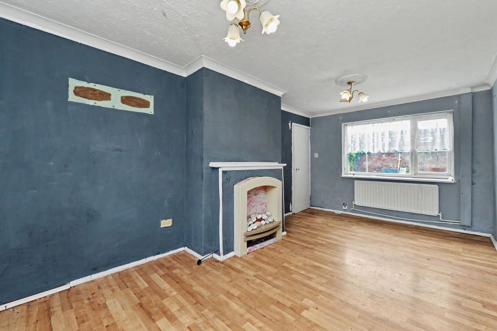 Property photo 3 of 10 Image 3