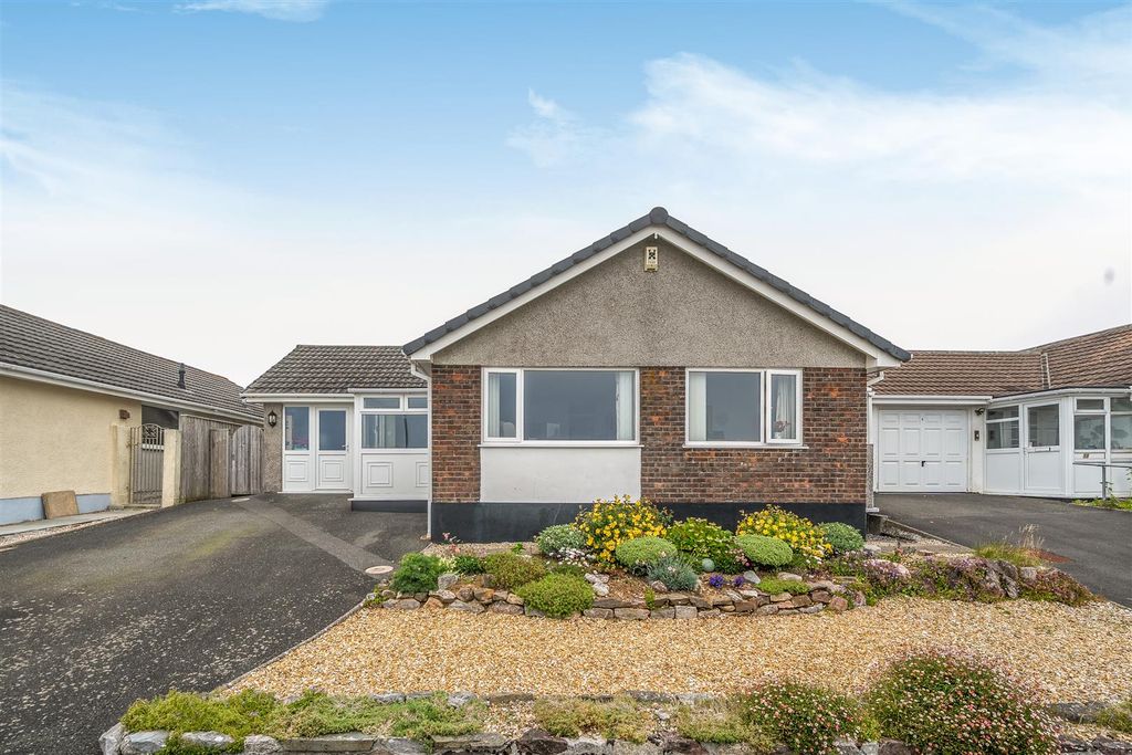 Property photo 2 of 23 Longlands Front..Jpg