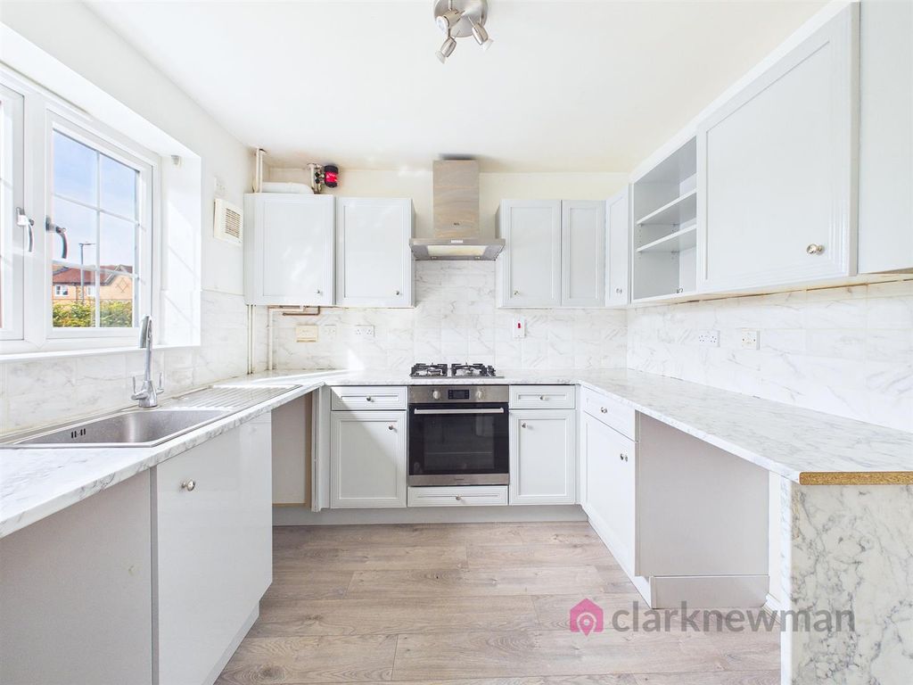 Property photo 2 of 15 Kitchen