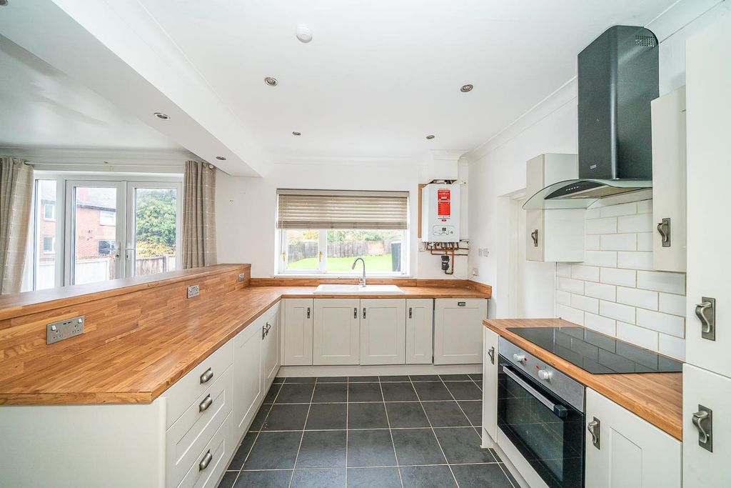 Property photo 3 of 25 Webbs-11.Jpg