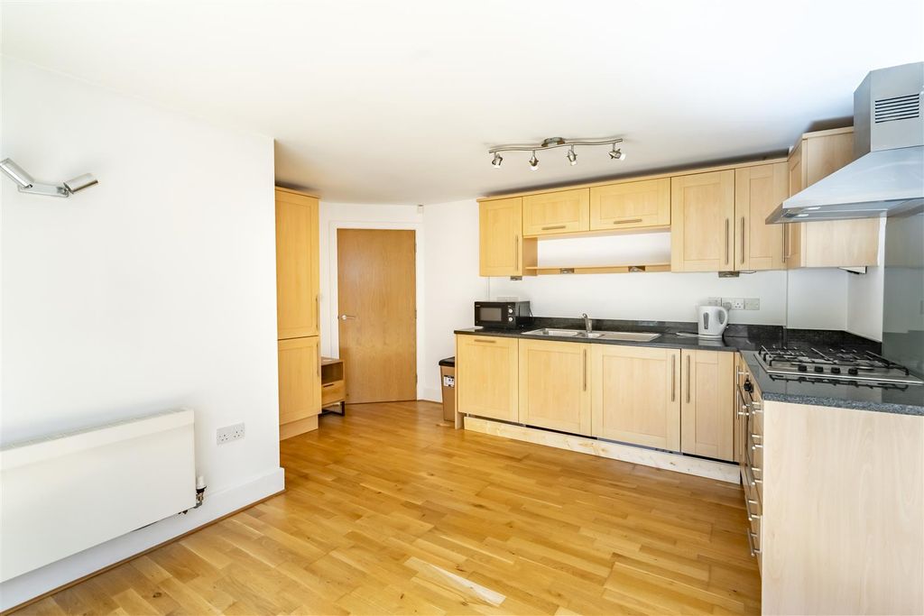 Property photo 2 of 10 11Shm-2.Jpg