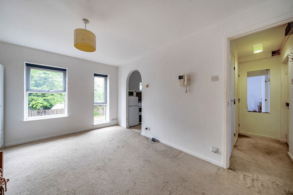 Property photo 1 of 12 External