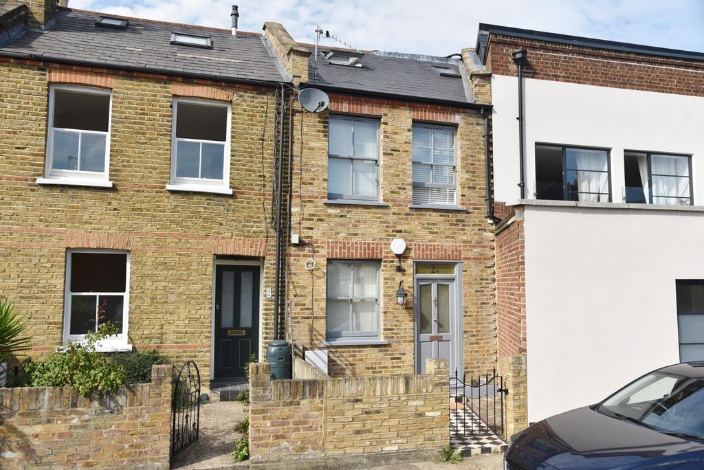 Property photo 1 of 16