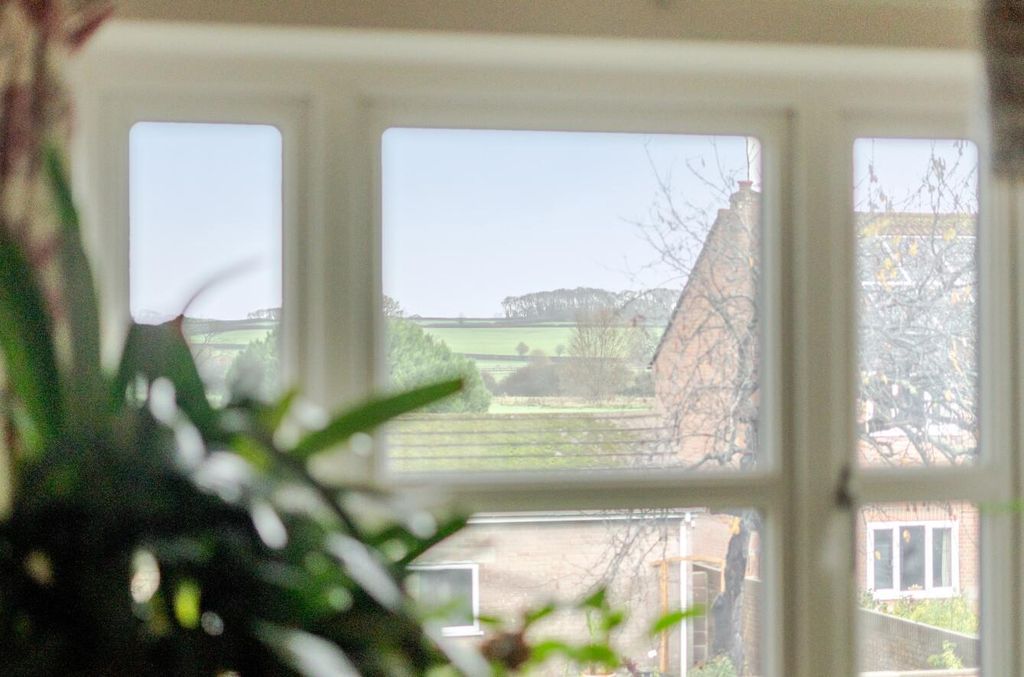 Property photo 3 of 17 1380765-5-6911dc7A4E7Bb.Jpg