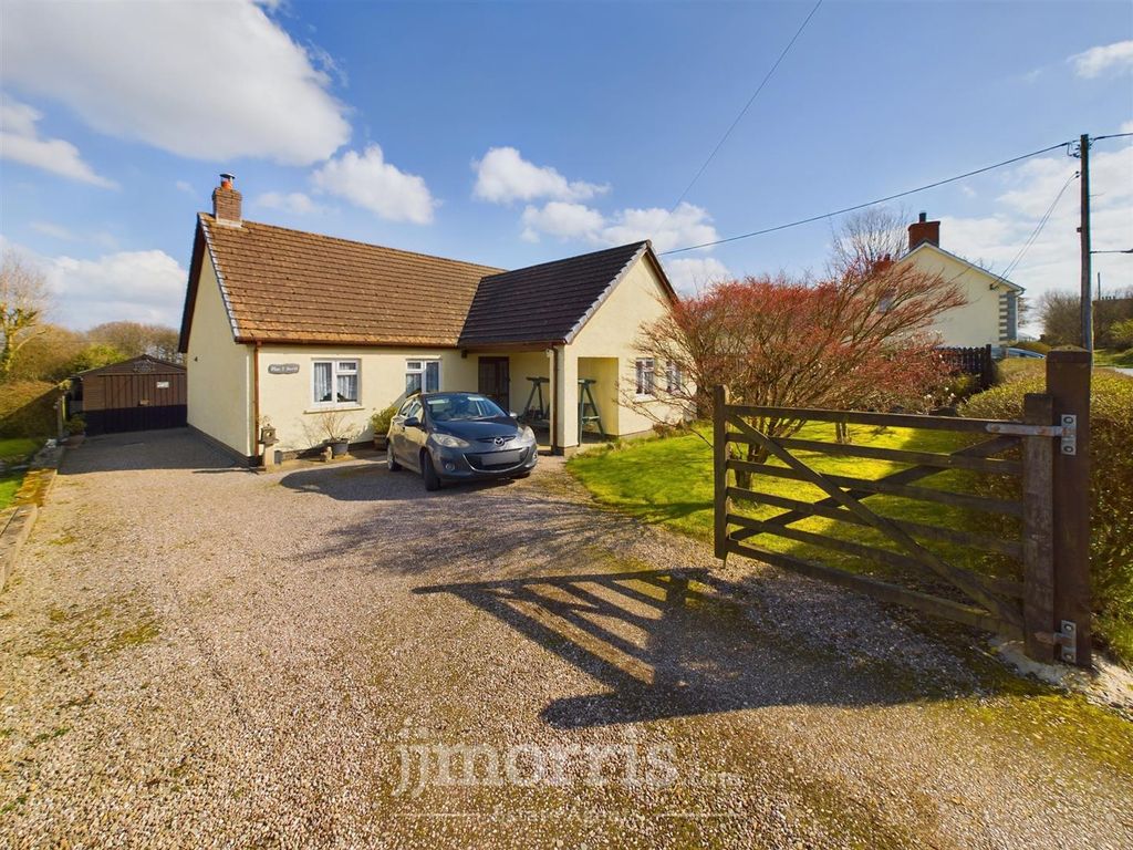Property photo 1 of 31 Cam01343G0-Pr0233-Still001.Jpg