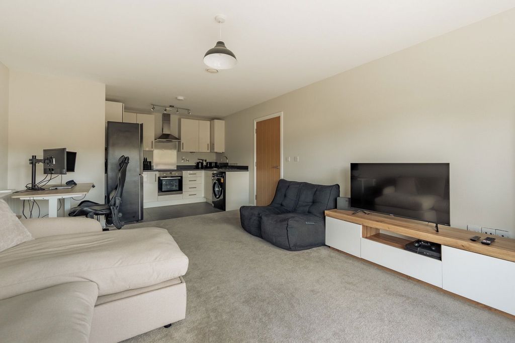 Property photo 2 of 7