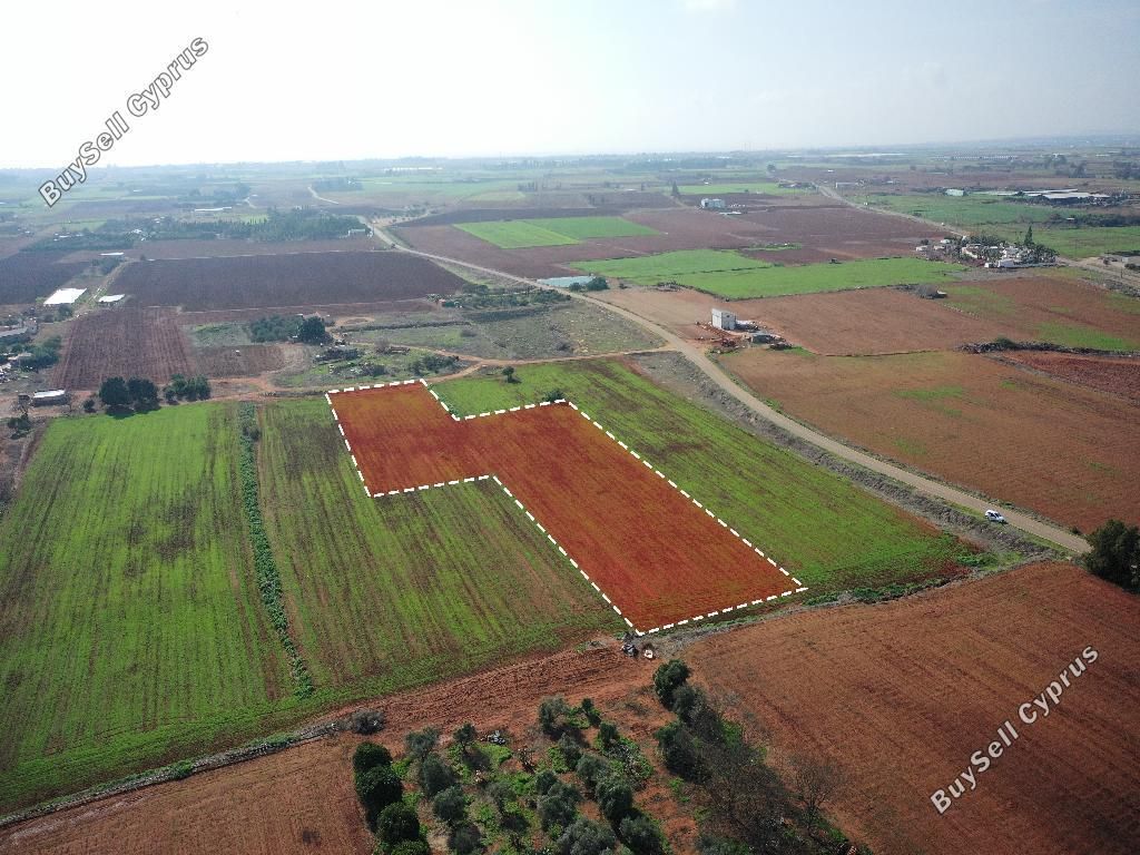 Property photo 3 of 8