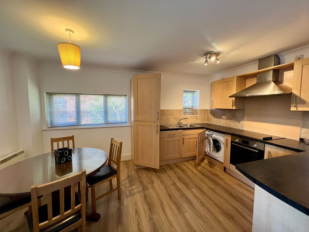 Property photo 3 of 15 Picture No. 24