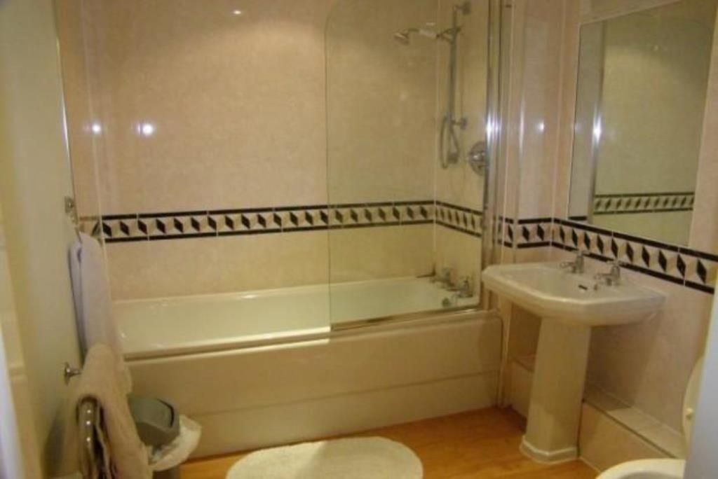 Property photo 3 of 4 76678_Rl0336_Img_05_0000_Lge